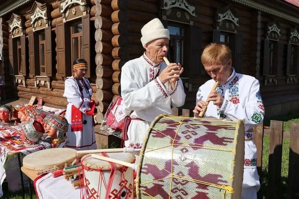 В самаре. Волгарь парк дружбы народов. Этно парк дружба народов. Парк в волгаре самара. Этнопарк самара волгарь.