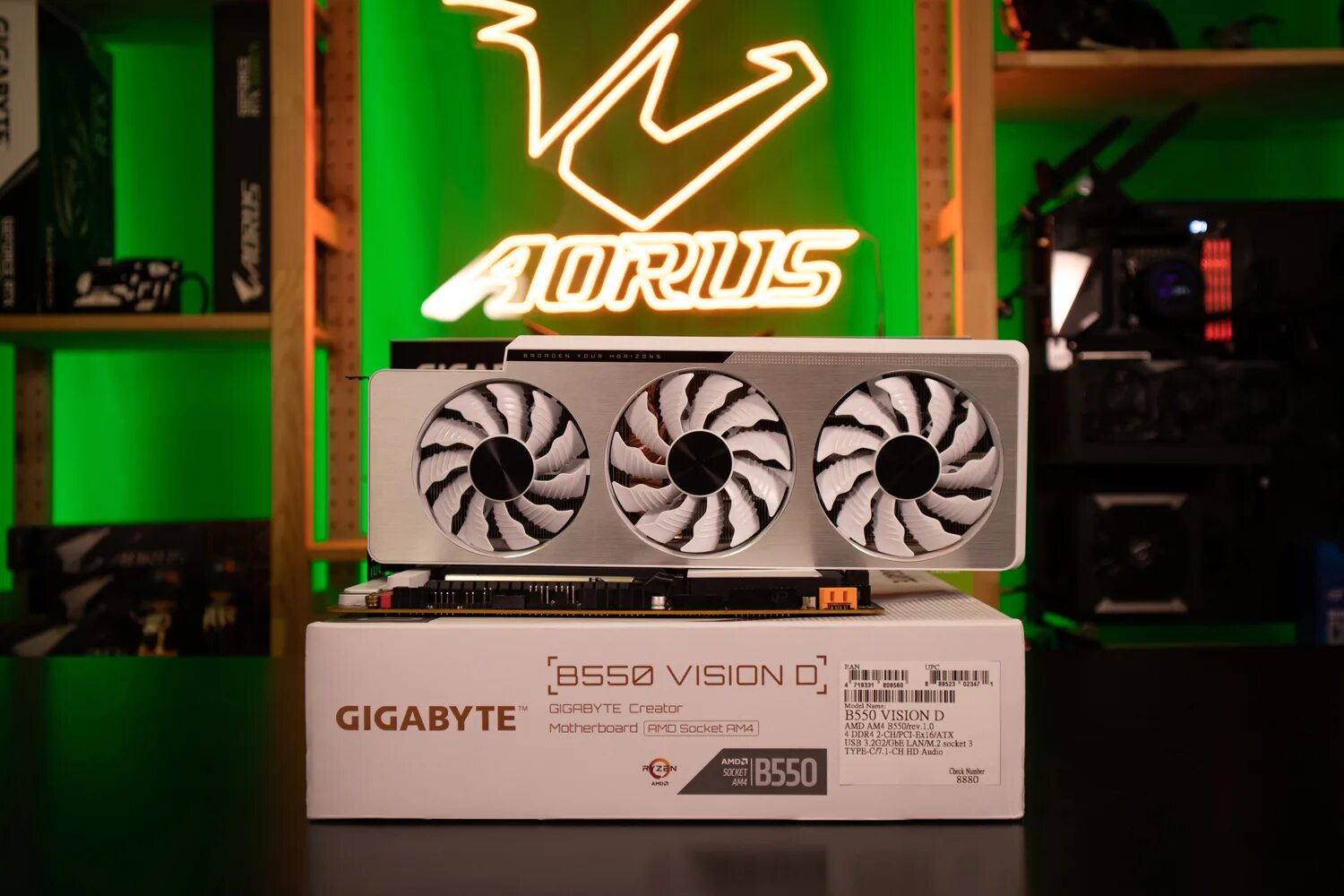 Gigabyte RTX 3080 Vision. RTX 3070 ti Vision. Gigabyte GEFORCE RTX 3070 Vision OC. RTX 3070ti Gigabyte Vision.