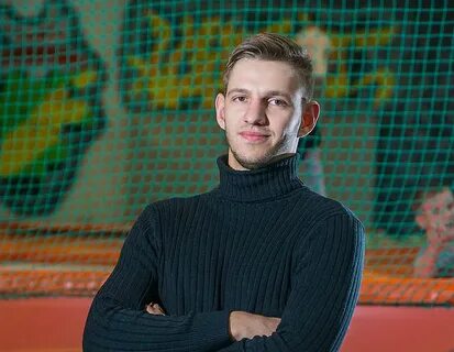 Площадка блоггер биография