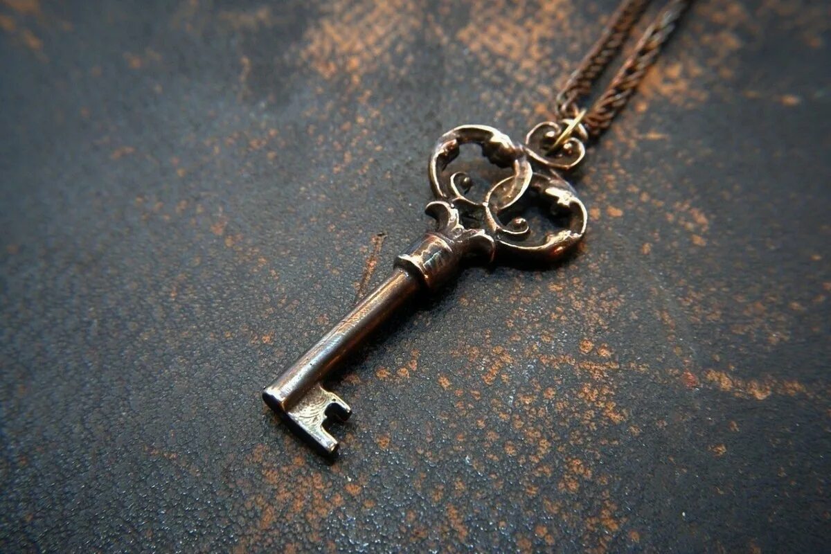 Несколько открытых ключей. Красивые ключи. Красивый старинный ключ. Антикварный ключ. Красивый ключик.