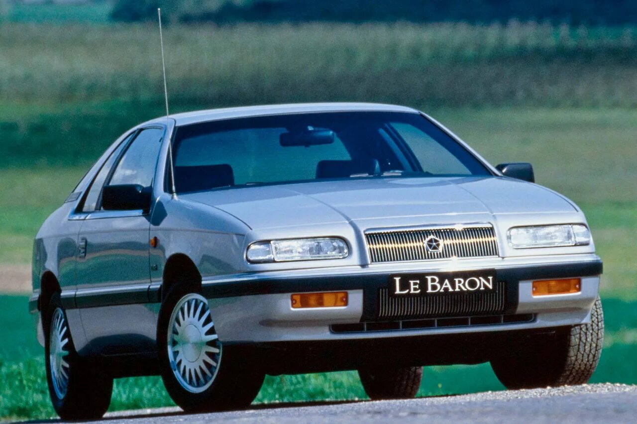 Крайслер 3 поколения. Chrysler le Baron 1992. Chrysler LEBARON, 1992. Chrysler LEBARON Coupe. Chrysler le Baron 3 Рестайлинг.