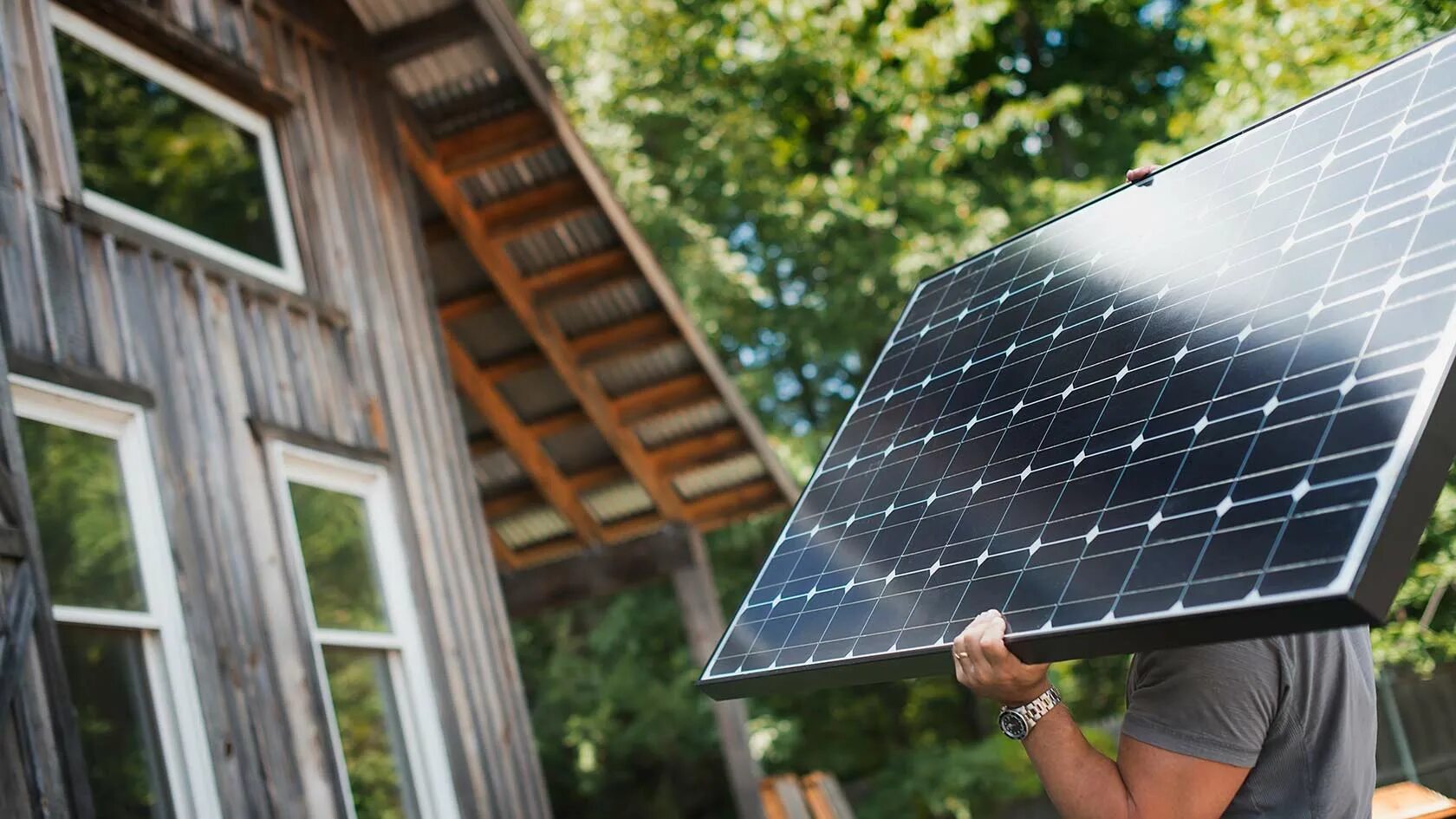 Solar power panel. Солнечная панель Solar. Дом с солнечными батареями. Дом с солнечными панелями. Жилой дом с солнечными панелями.