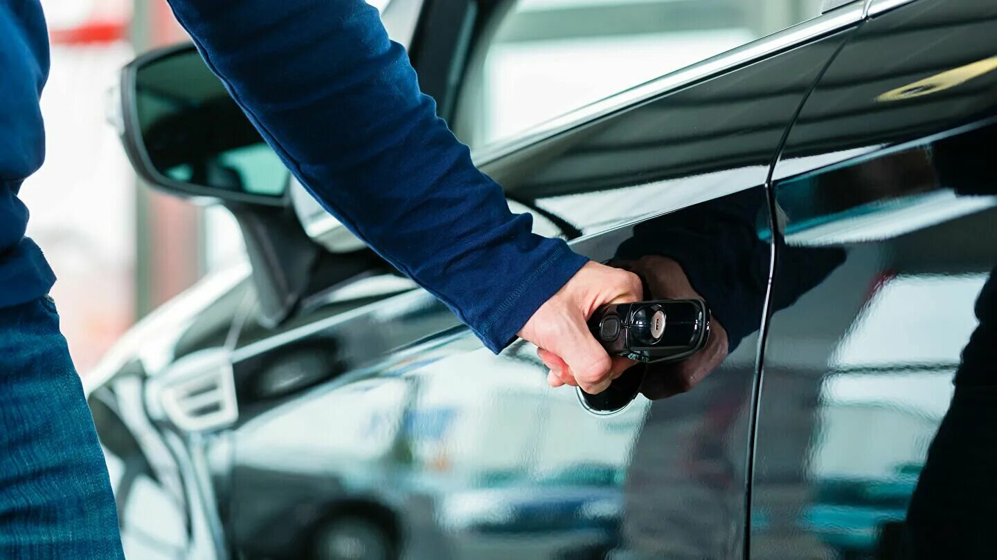 Арендовать автомобиль. Что такое лизинг автомобиля. Аренда авто надо. Выбор автомобиля. Автопрокат авто.