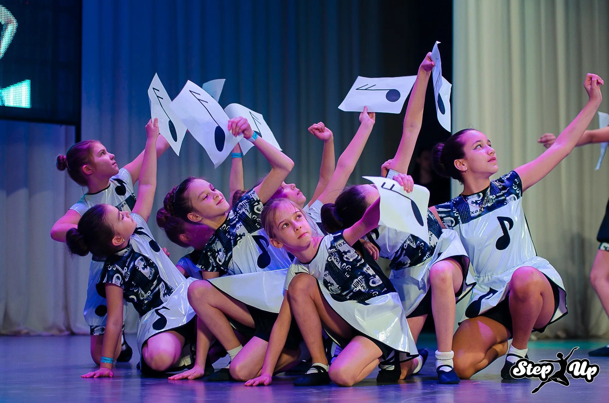 Dance fest 2024. Dance fest 2024. Данс урал 2024 екатеринбург. Dance fest 2024. Фестиваль танца.