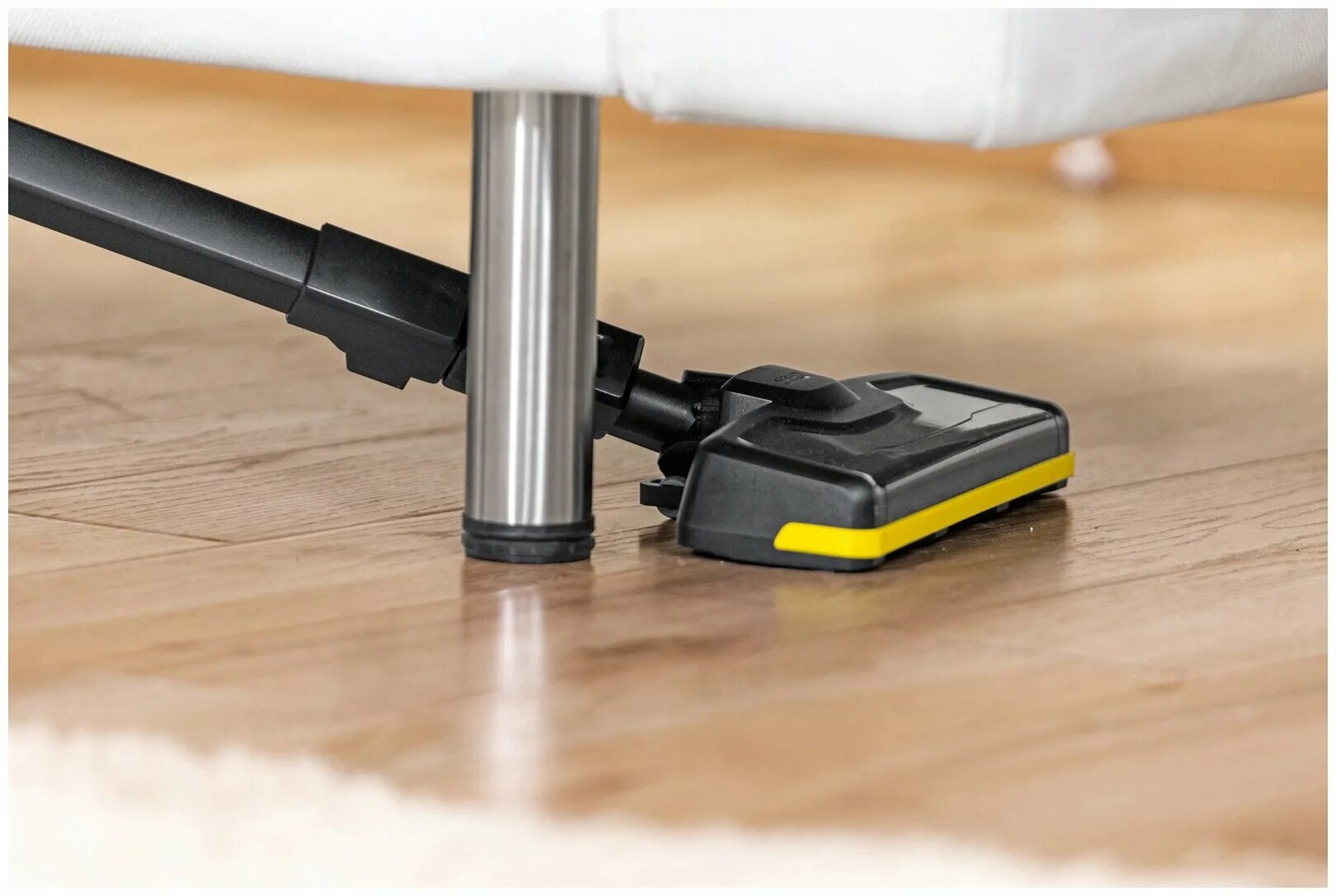 Вертикальный пылесос керхер отзывы. Пылесос Karcher VC 4s Cordless. Пылесос Karcher VC 4s Cordless Plus. Вертикальный пылесос Karcher VC 4 Cordless. Аккумуляторный пылесос Керхер1.198.280.0.