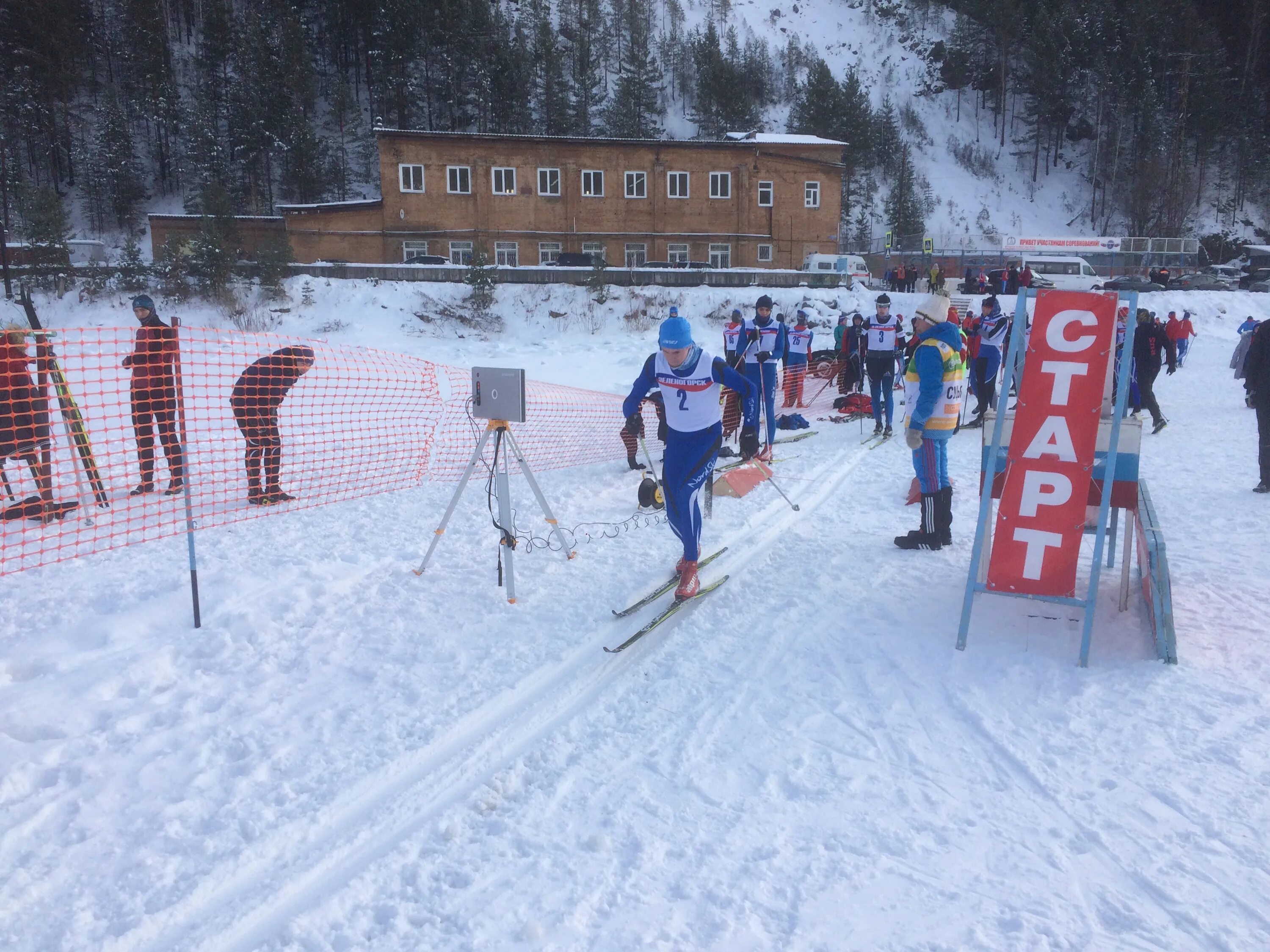 лыжные соревнования ветлужанка красноярск. сайт лыжных гонок красноярского. лыжные гонки в крутоярске. лыжная база ветлужанка красноярск. максим лыжные гонки красноярск.