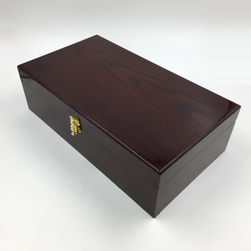 Деревянная коробка с ручкой. Флешка деревянная в коробочке. Деревянная коробка для поиска золота. Деревянная коробочка для колец. Коробка деревянная.