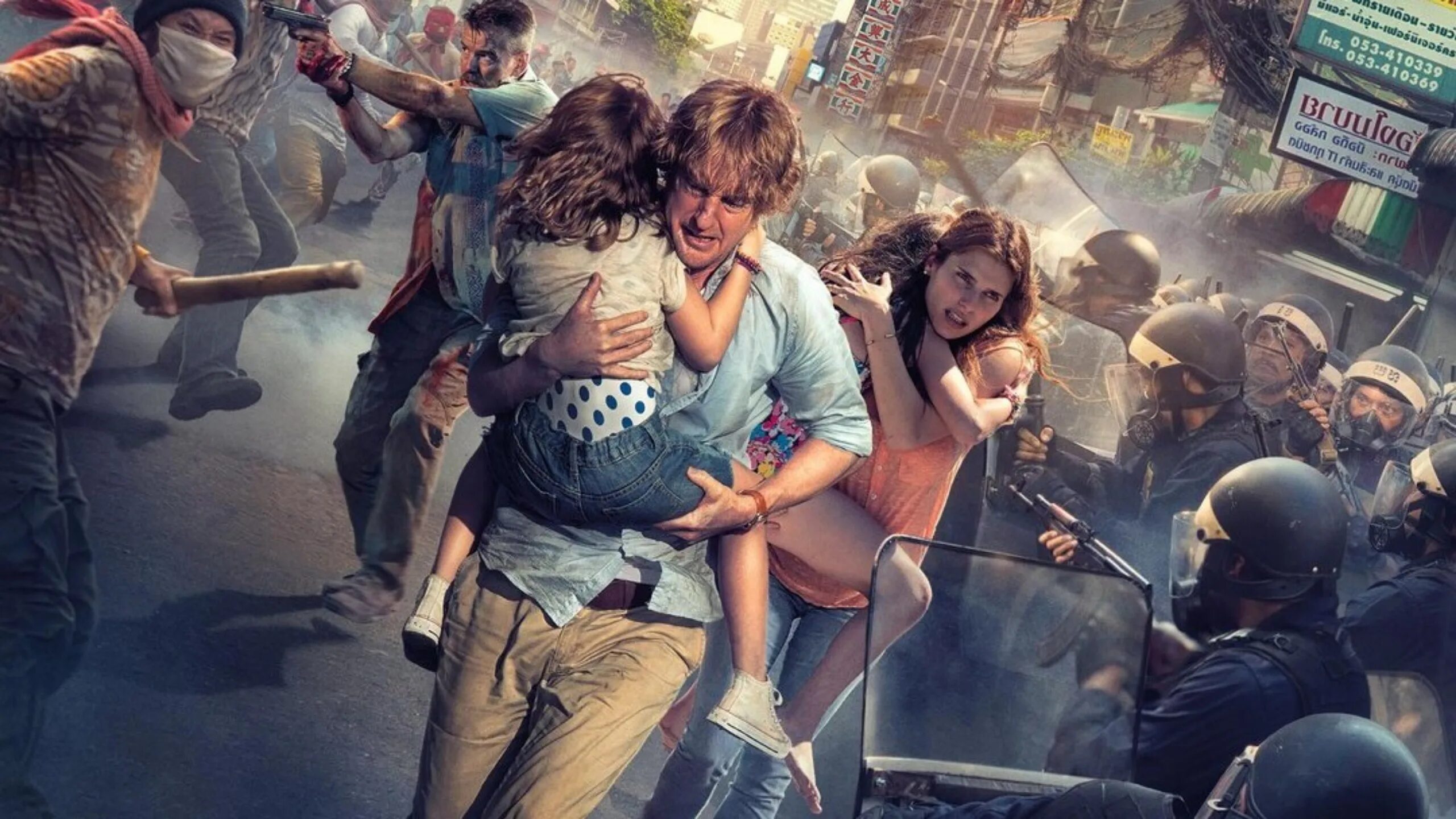 Выхода нет реальные события. Выхода нет фильм 2015 кадры. no escape 2025 фильм. no escape фильм 2015. оуэн уилсон выхода нет.