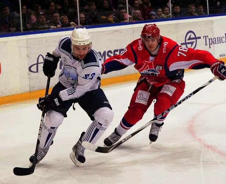 зотов хоккеист. локомотив ска хоккей. локомотив санкт петербург хоккей. локомотив санкт петербург хоккей. матчи кхл.