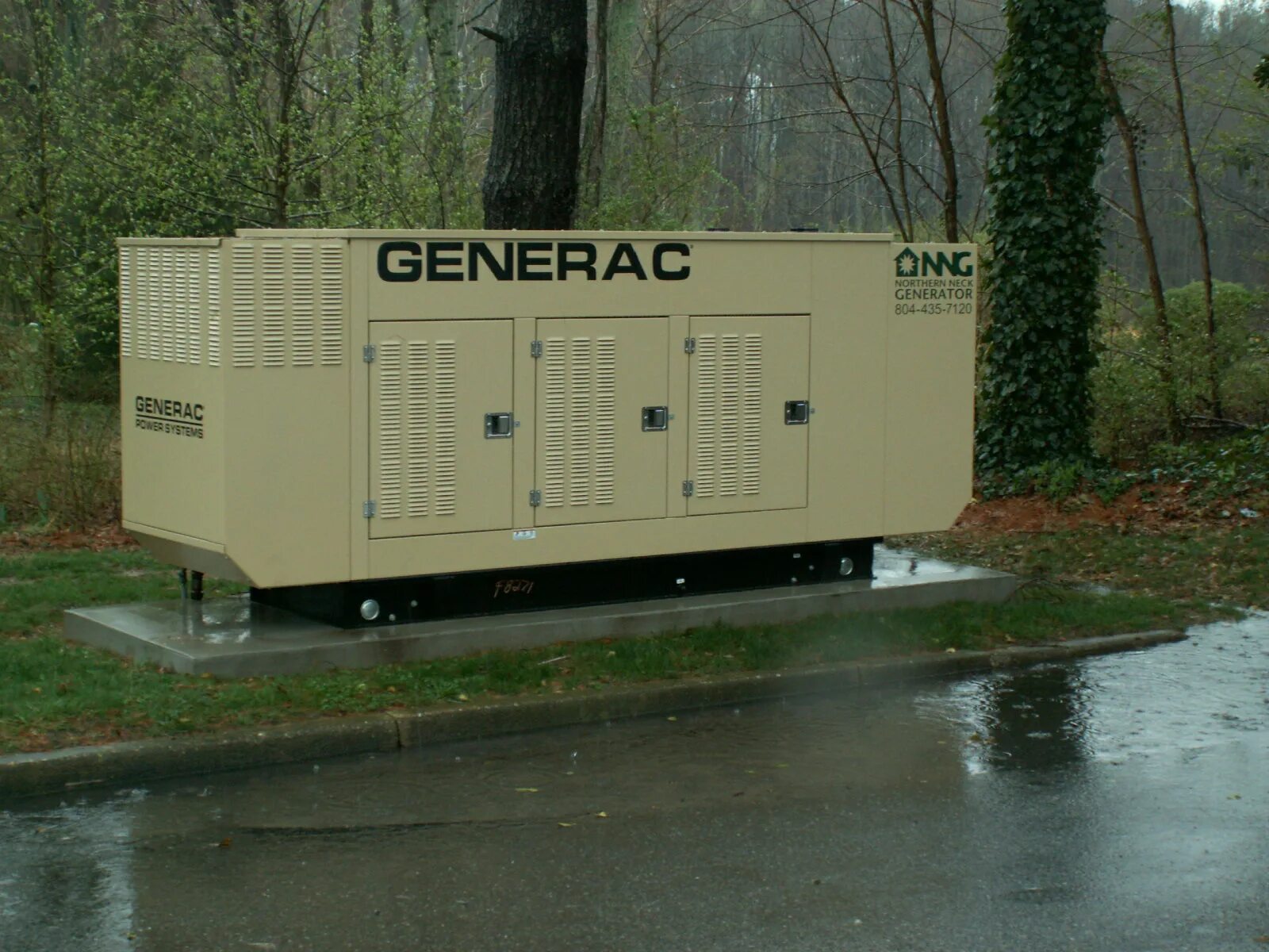 Самый большой генератор. Генератор промышленный generac. большие генераторы. огромный генератор. генератор полос.