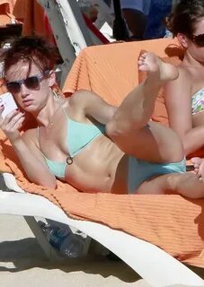 Juliette Lewis Nipples.