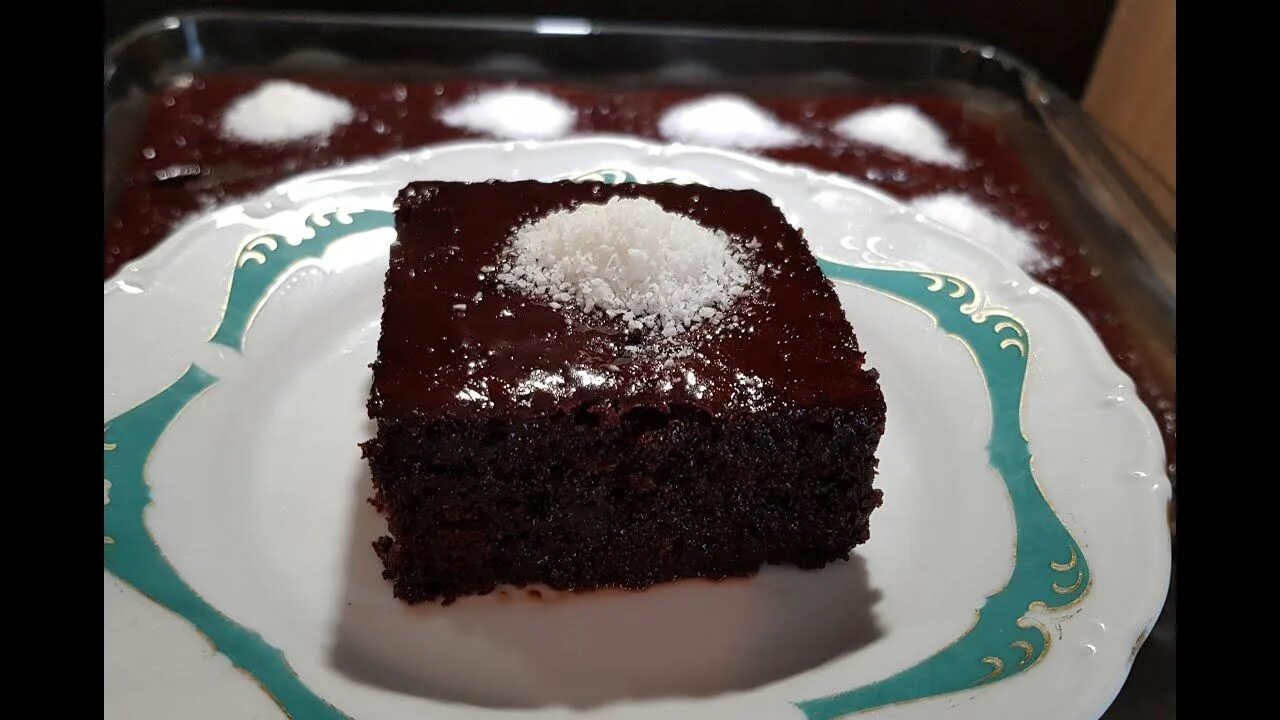Влажный пирог. Мокрый кекс шоколадный турецкий рецепт с фото. Турецкий шоколадный пирог влажный. Турецкий кекс шоколадный. Мокрый кекс шоколадный турецкий рецепт с фото.