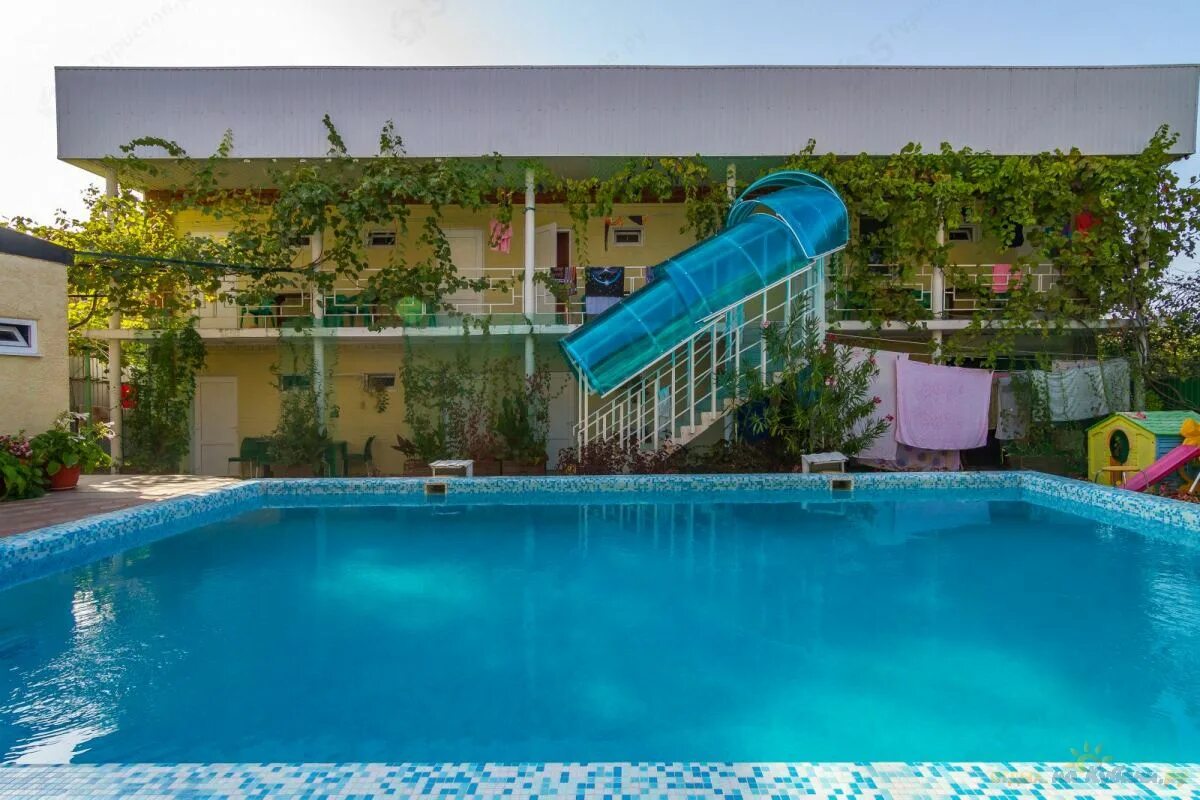 гостевой дом twin tower архипо-осиповка. гостевой дом семейный дом архипо-осиповка. архипо-осиповка горная 10а. гостевой дом соколиное гнездо архипо-осиповка. архипово- осиповкагостевой дом апельсин.