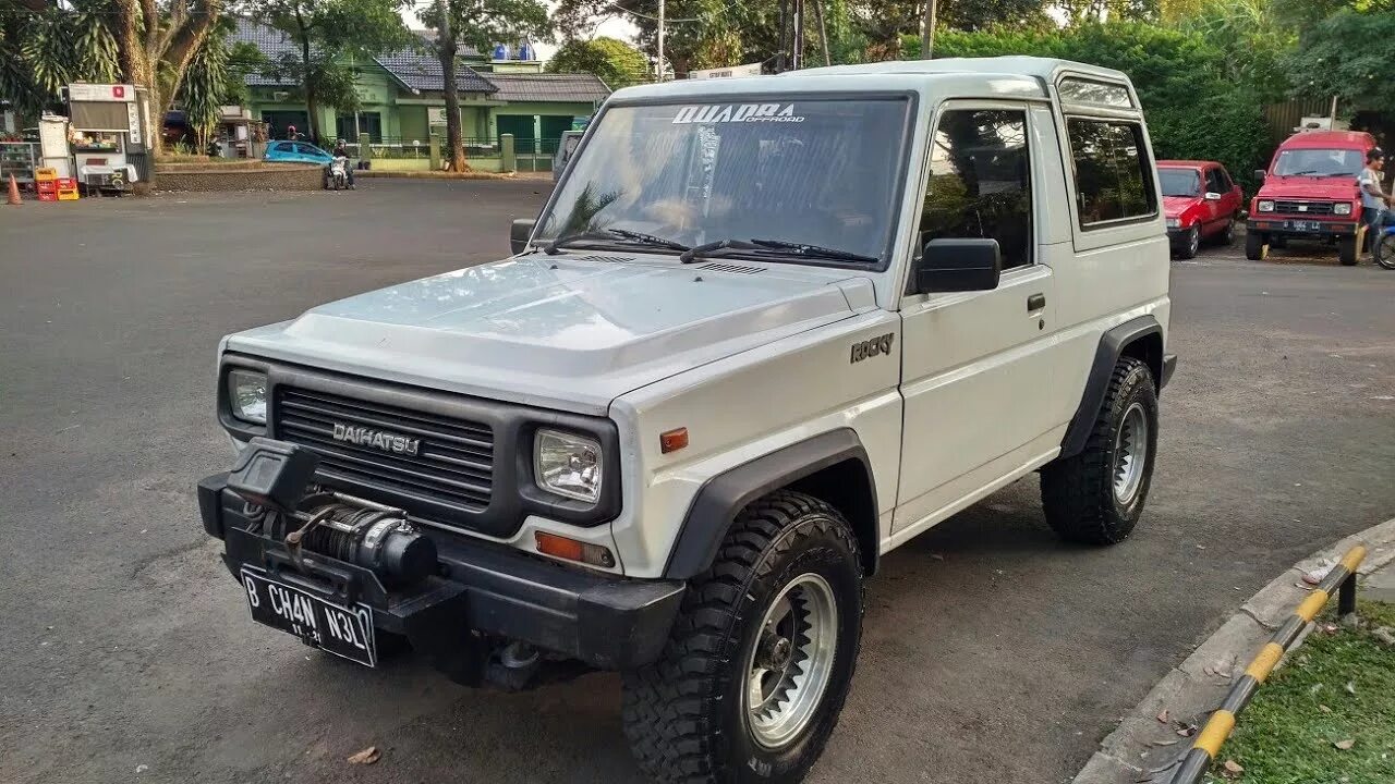 Тойота рокки. Daihatsu Rocky (a200). Daihatsu Taft Rocky. Дайхатсу Рокки 2021. Дайхатсу Рокки 1991.