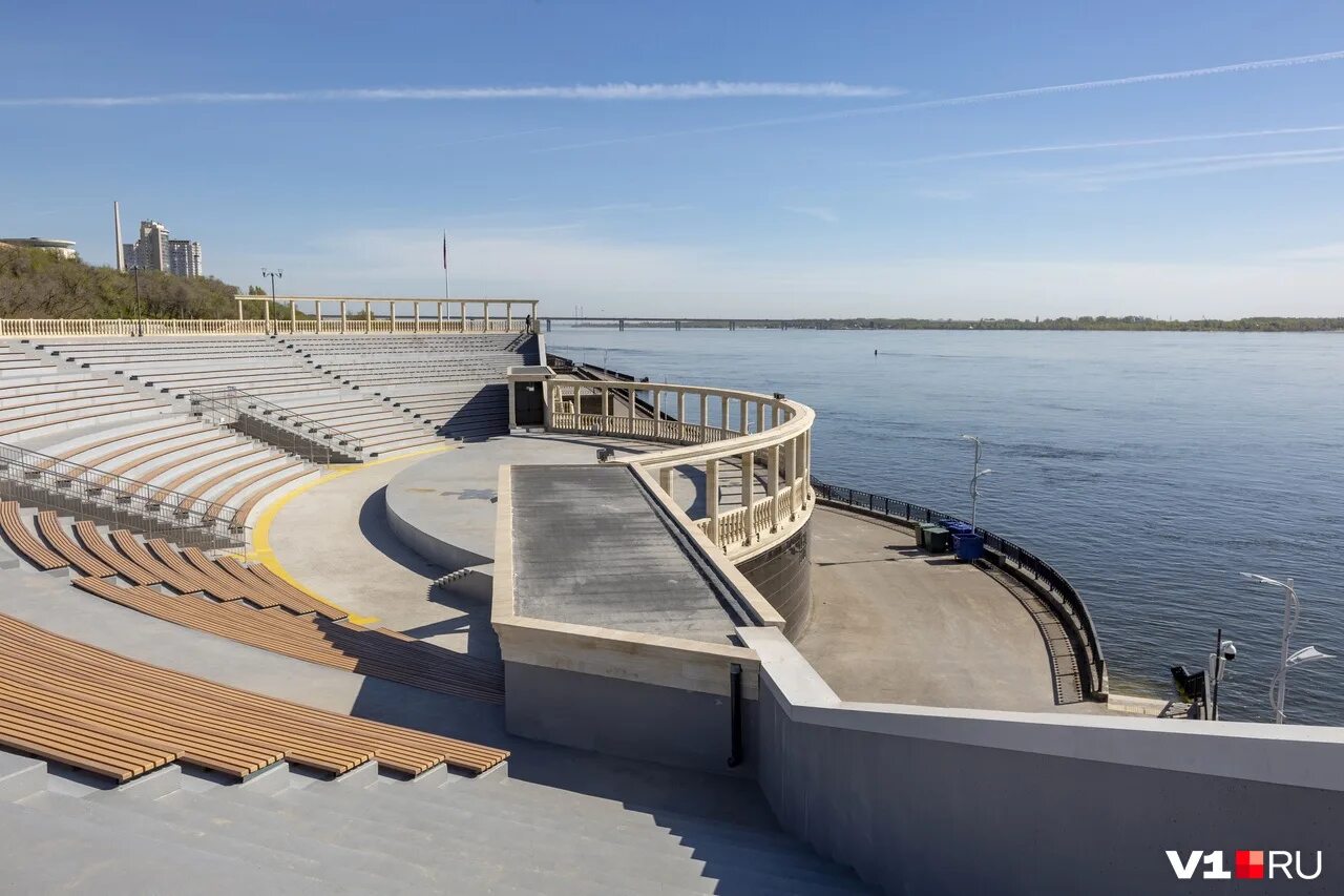 нулевая продольная волгоград. парус вторая продольная волгоград. световое шоу волгоград мамаев курган. волгоград 2023. корейский фестиваль в волгограде.