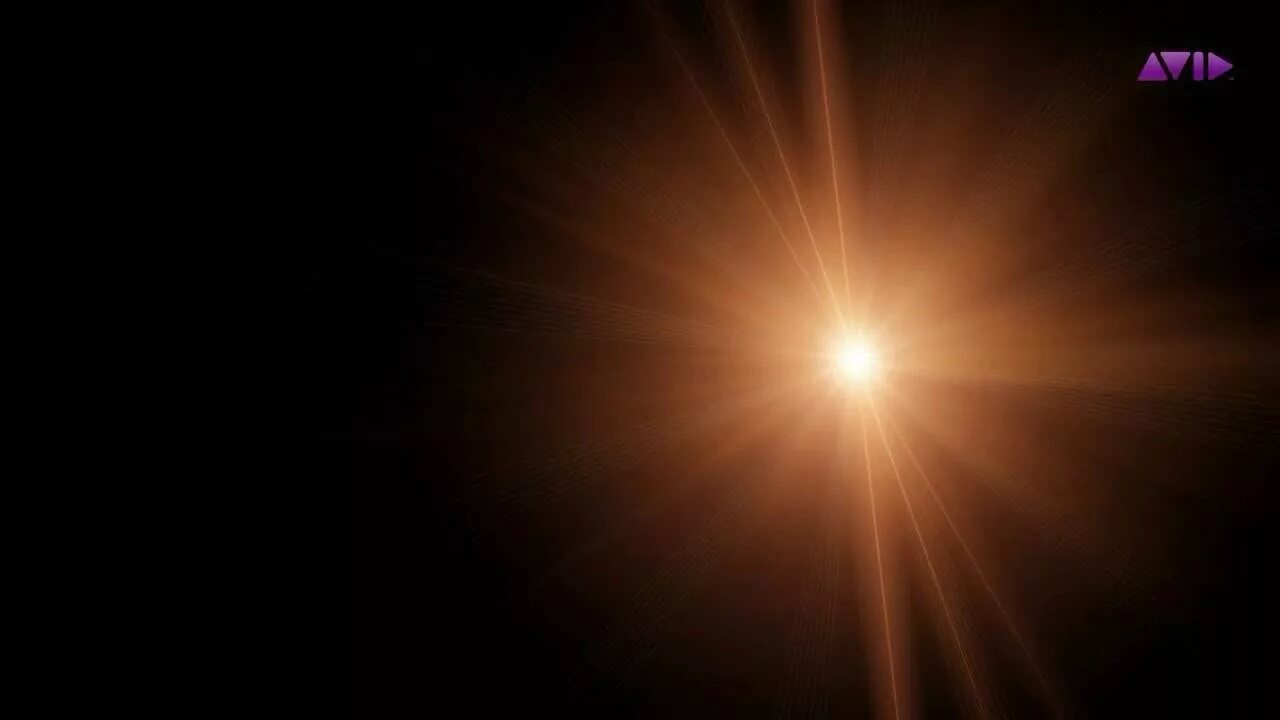 лучи света на черном фоне. черный лучик. черный лучик. в луче света. яркий свет.