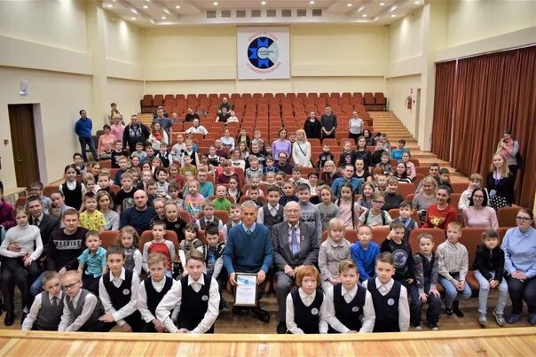 Школа 23 ижевск. Столичный лицей ижевск. столичный лицей ижевск кунгурцева. школа на кунгурцева ижевск. школа 19 ижевск.