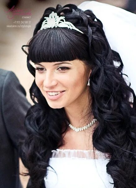 We all love braids! Try some of these for a perfect fall look. Hair styles, Brai