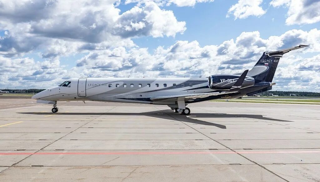 600 самолетов. Bombardier challenger 600 самолет. Cl-600 artemis самолет. самолет cl-600-2b16. Bombardier challenger 600 фото.