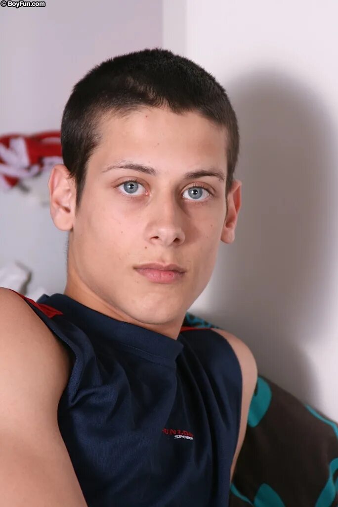 твинк модель. British twinks. Twinkjak. Fast boy википедия. твинк парень.