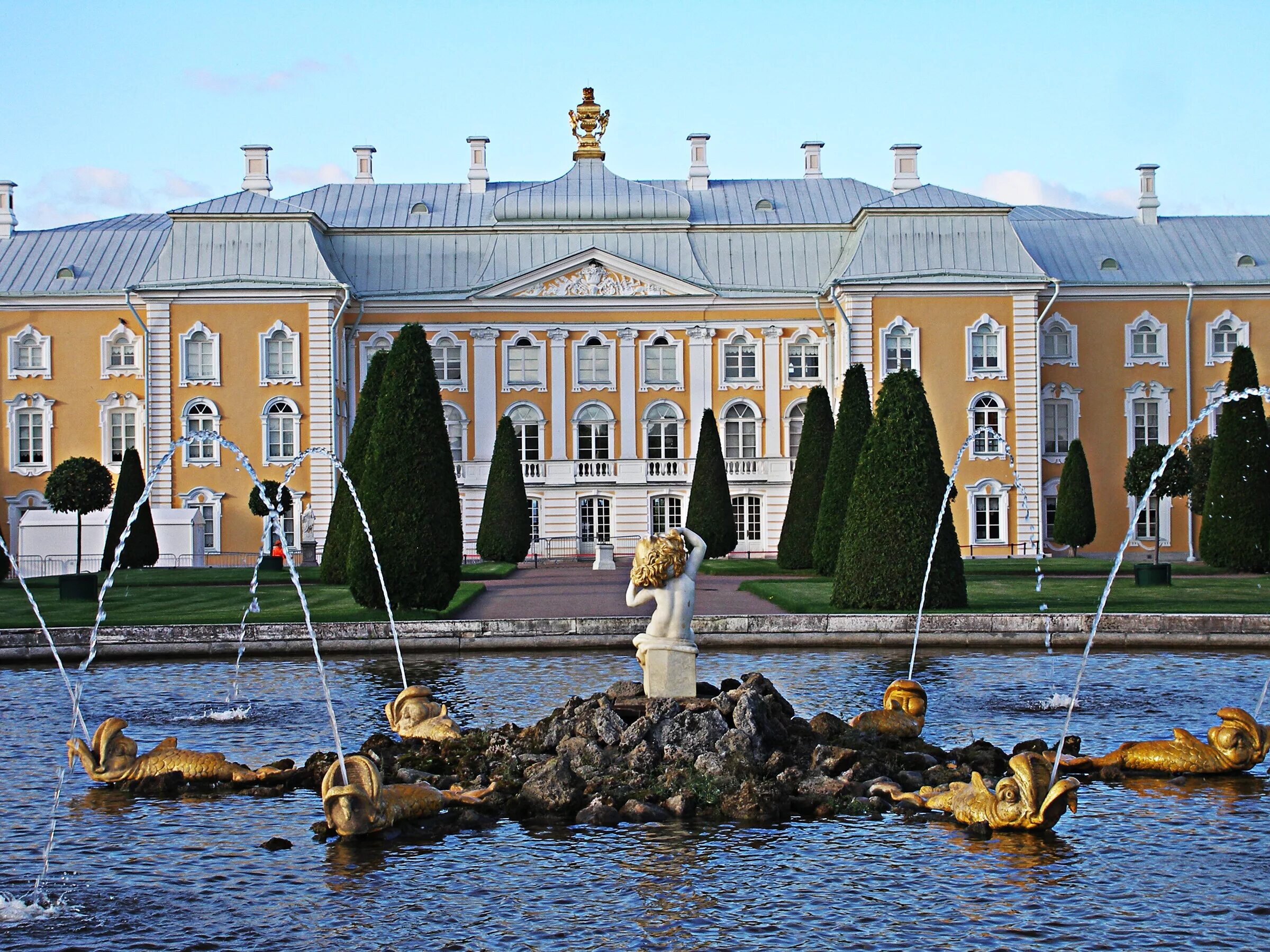новоселье петергоф. петергоф, двор петра. петергоф дворцово-парковый ансамбль зима. дворец петра 1 в петергофе монплезир. низино ломоносовский район.