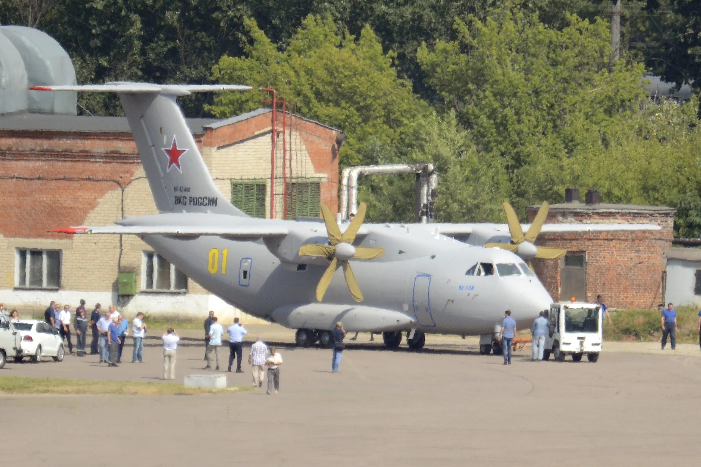 Катастрофа ил-112в в кубинке. Август ил. Самолет ил-112в ростех. Ильюшин ил-112в. Крушение самолета в подмосковье ил 112.