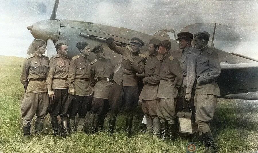 18-й гвардейский истребительный авиационный полк. Летчики ввс ркка. Военный аэродром в сосновке. 565 штурмовой авиационный полк. 125-й бомбардировочный авиационный полк белорусского военного округа.