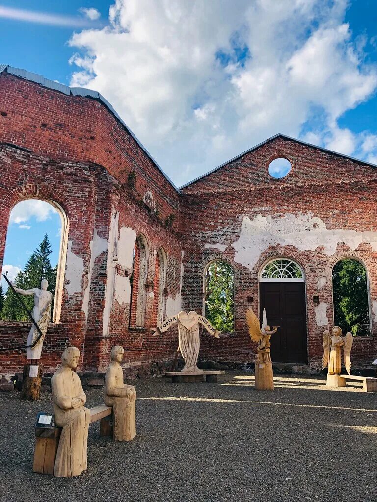 город ангелов лахденпохья. музей ангелов лахденпохья. город ангелов лахденпохья карелия. кирха яккима в лахденпохья город ангелов. ангелы гор.
