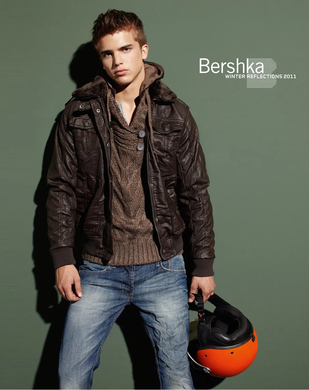 Видео магазин мужчин. River Viiperi Winter. Bershka мужская одежда. Bershka одежда мужская куртка. Бершка куртка мужская зимняя.