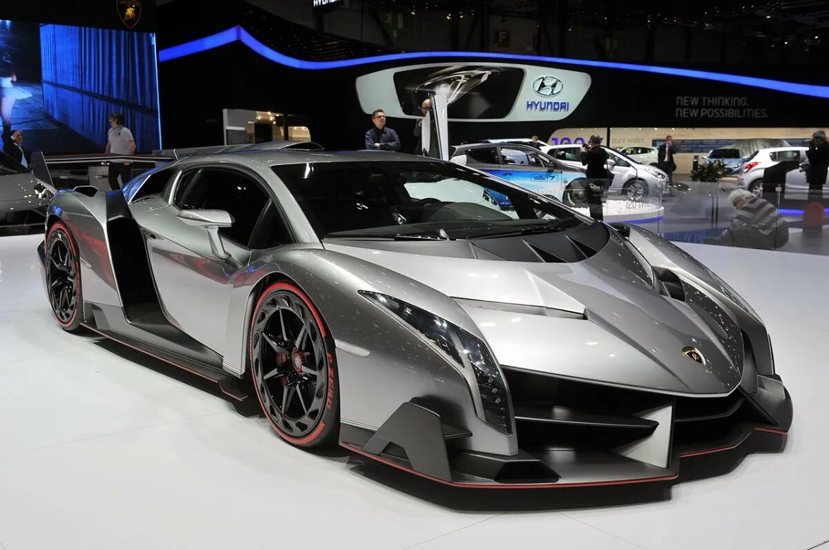 Dunyodagi eng qimmat mashina. Суперкар lamborghini veneno. Lamborghini veneno roadster 2020. Бугатти венено. Dunyodagi eng qimmat mashina.