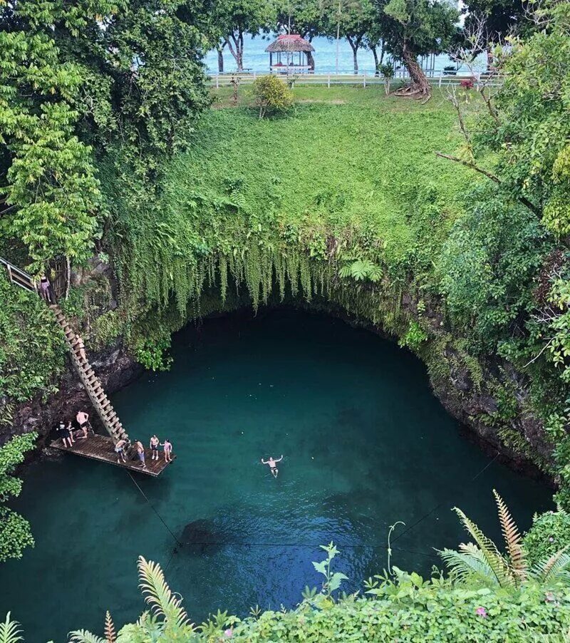 Места которые я хочу посетить. То-Суа, природный бассейн на острове Уполу, Самоа. Остров Уполу Самоа. Озеро то-Суа, Лотофага, Самоа. Озеро то Суа Самоа.