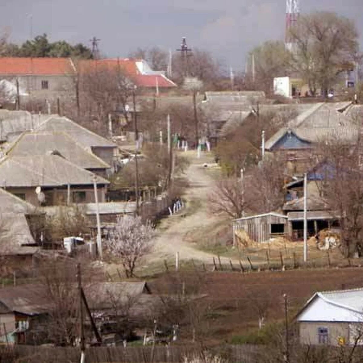 Где купить молдовы. Корнешты Молдова село. Село Кашунка Молдова. Деревня в Молдавии. Молдова село Жавгур.