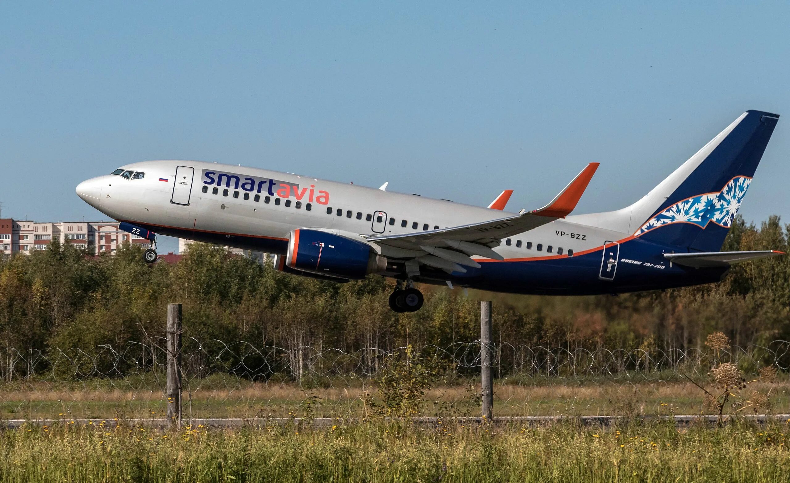 Аэропорт сыктывкар. Ан 46 самолет. Boeing 737 900 сыктывкар. Споттинг в сыктывкаре. Сыктывкар сочи.