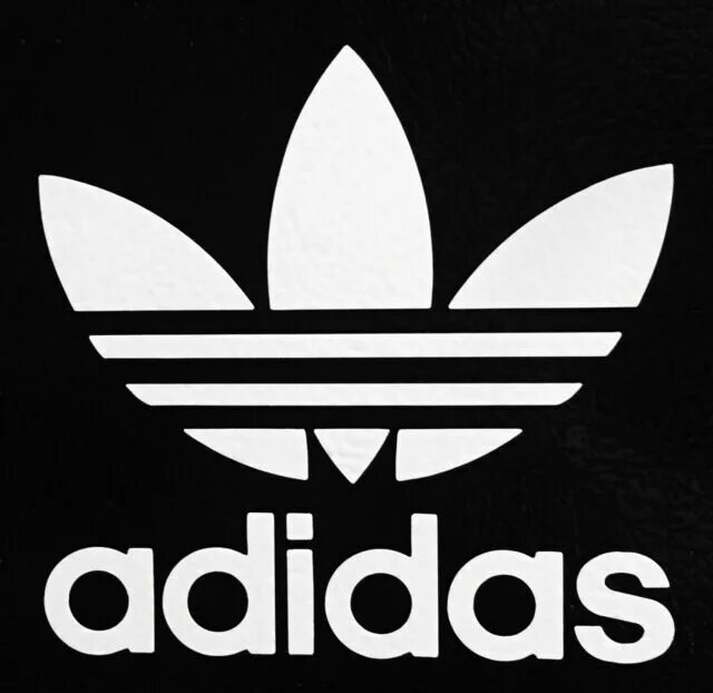 Адидас буквы. Адидас. Adidas эмблема. Надпись адидас. Фирменный знак адидас.