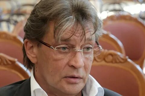 Умерший домогаров