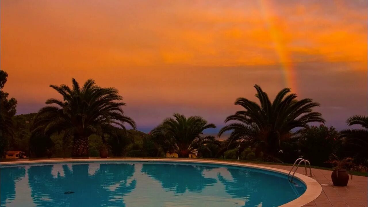 Sunset pool