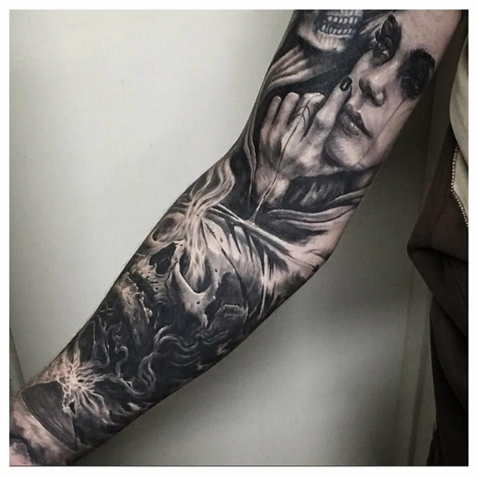 блэкворк полурукав. японская татуировка рукав. темный рукав. тату в стиле блэкворк. тату реализм блэкворк.