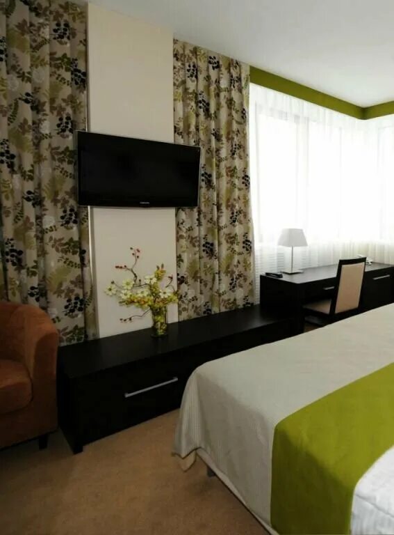 Дипломат бизнес-отель. Бизнес отель дипломат в нижнем новгороде. Бизнес отель дипломат лифт. Отель дипломат нижний новгород. Гостиница дипломат нижний новгород официальный сайт.