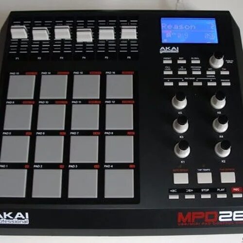 Звуки драм машины. Native instruments maschine mk3. Analog rhythm mk2 inside. Электроника ритм драм машина. Бит драм машина.