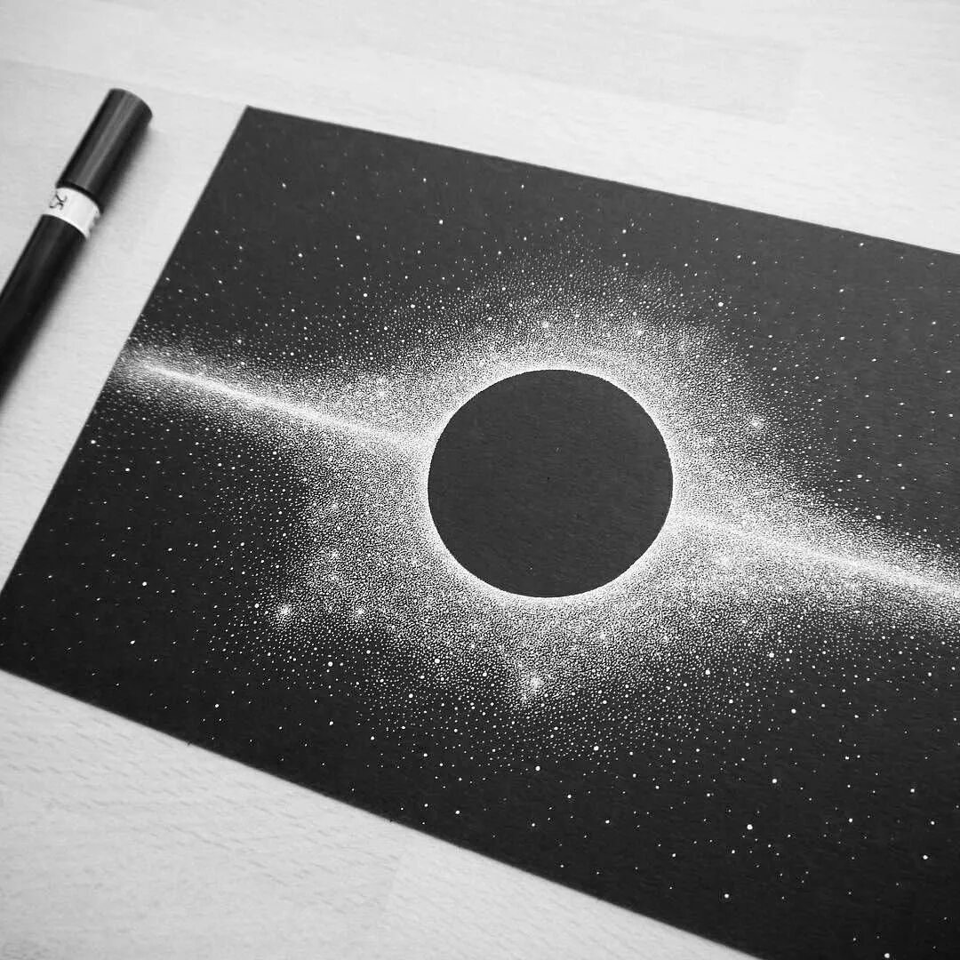 Космос на черной бумаге. Рисование на черной бумаге. Белой ручкой на черной бумаге. Рисование на черной бумаге космос.