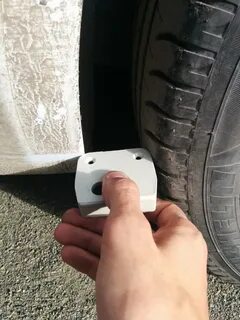На заднюю пару колес
