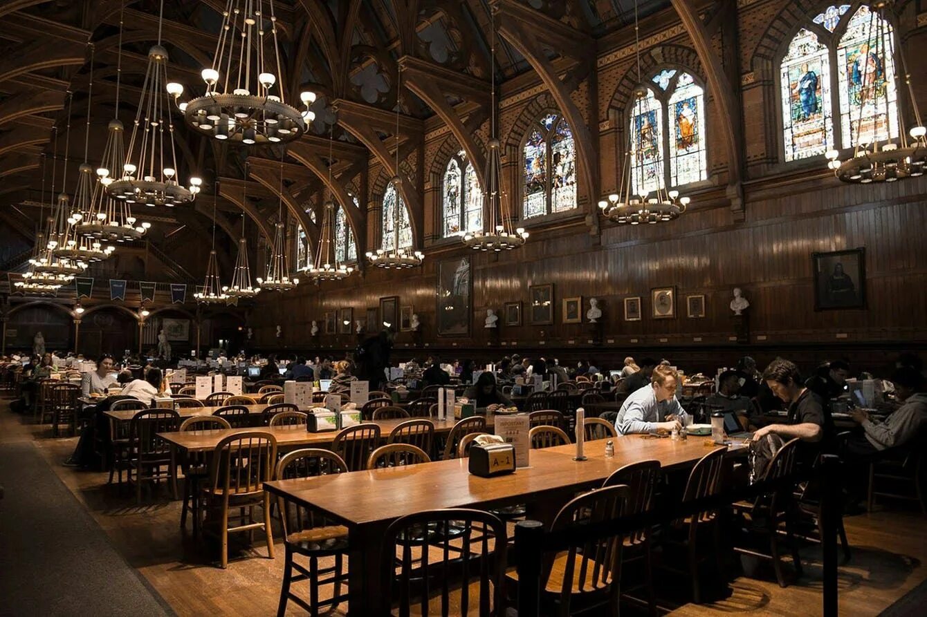 Dining hall. Гарвард университет столовая. Гарвардский университет Harvard University США внутри. Гарвард в Кембридже библиотека. Гарвардский университет Кембридж США.