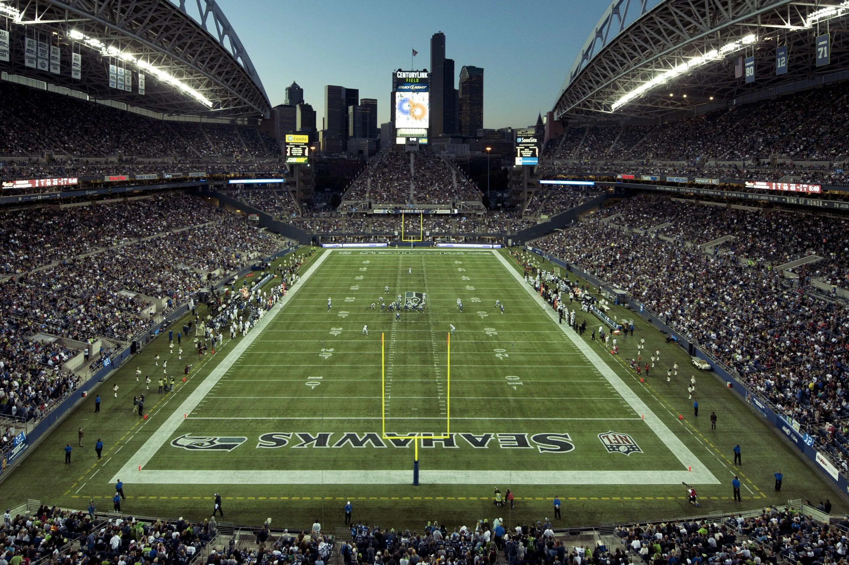 Стадион NFL Вашингтон. CENTURYLINK field Stadium. Нью хэтэй Стэдиум. На футбольном стадионе. Up field