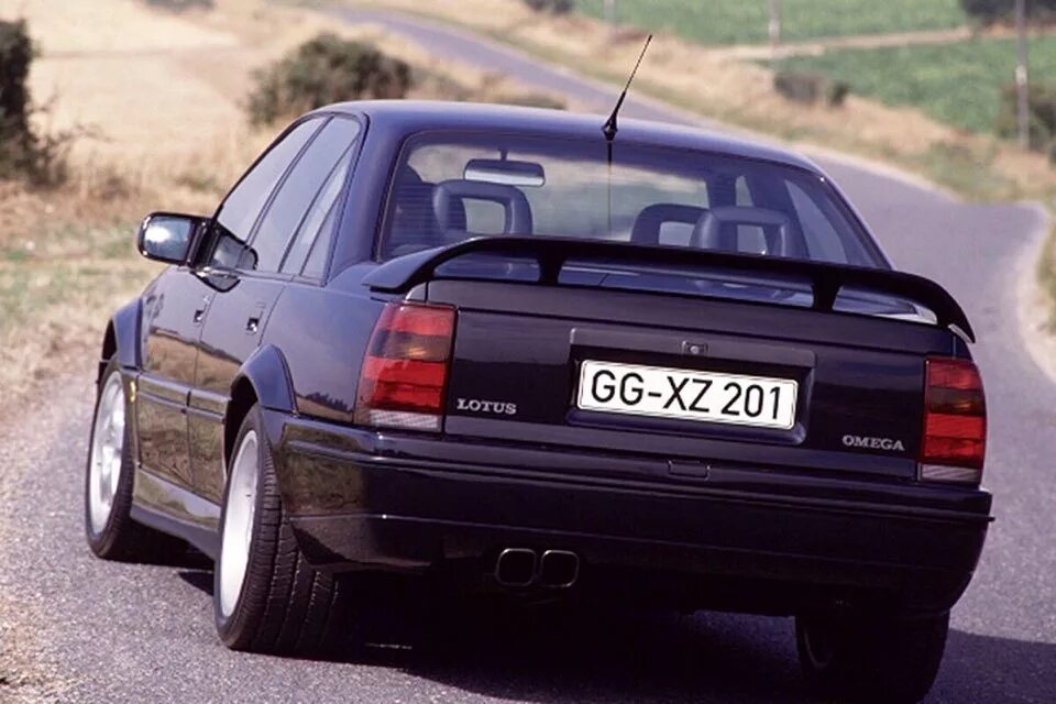 Opel lotus. Opel Lotus Omega 1990. Opel Lotus Omega. Опель Омега Лотус Карлтон. Opel Omega Lotus 3.7.