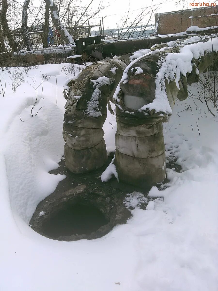 Люк курск. Лючок на теплотрассе. люк теплотрассы. люки теплотрассы на улице. лючок на теплотрассе 1,5 x 3.