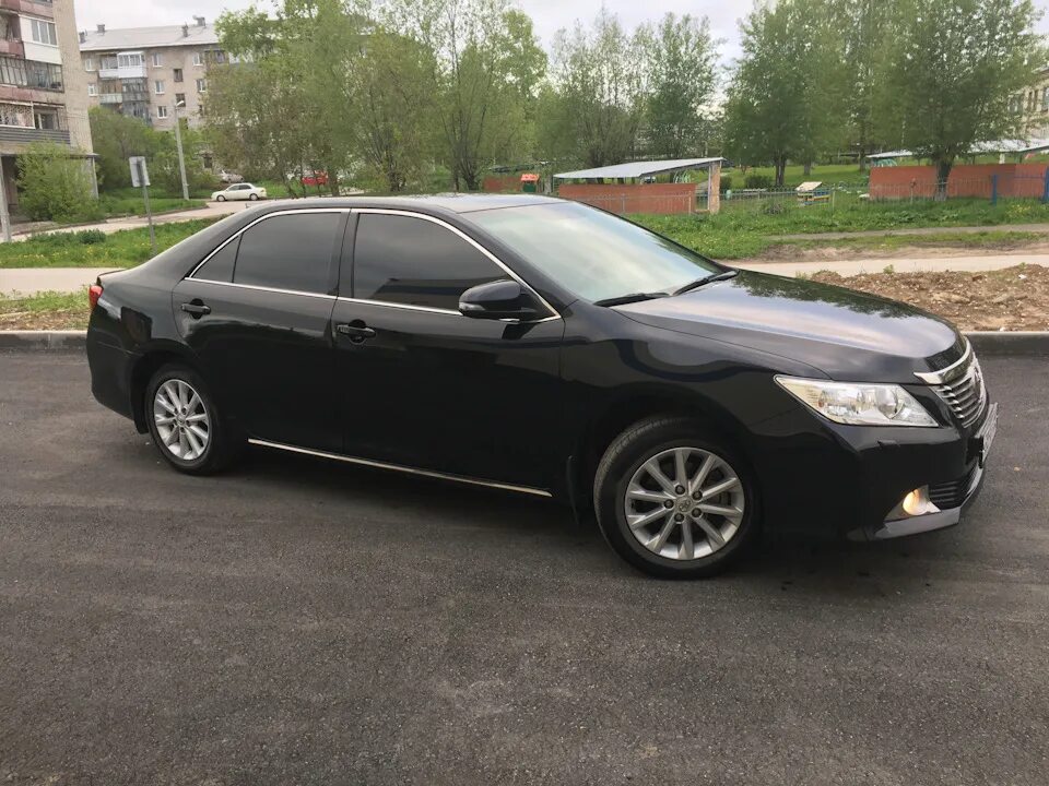 Camry с пробегом. Люмар камри 40. люмар камри 40 черная. toyota хайлайтер 2012. жесткая съемная тонировка toyota camry 50 10 %.