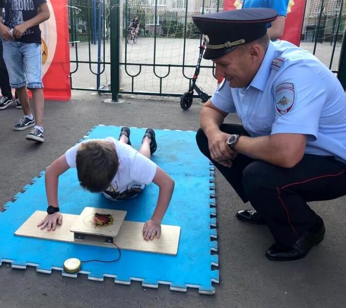 Мероприятия внимание дети в школе. Широкомасштабная областная профилактическая акция внимание дети. Всероссийской профилактической акции «внимание, дети!».. Споттвнеы патриотические игры в рамках акции дотрые сосежи.