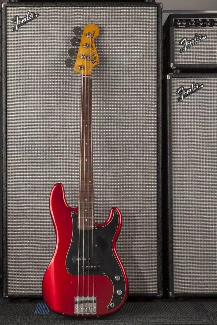 Бас-гитара Fender Roger Waters Precision Bass. Fender Precision Bass. Sting Signature Precision Bass. Fender Steve Harris Signature.