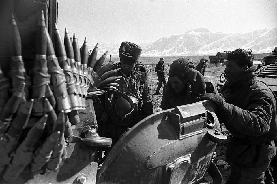 Афган 9. Афганская война (1979-1989). афган 1979. ввод войск в афганистан 1979. афганистан война 1979 1989 рубежное.