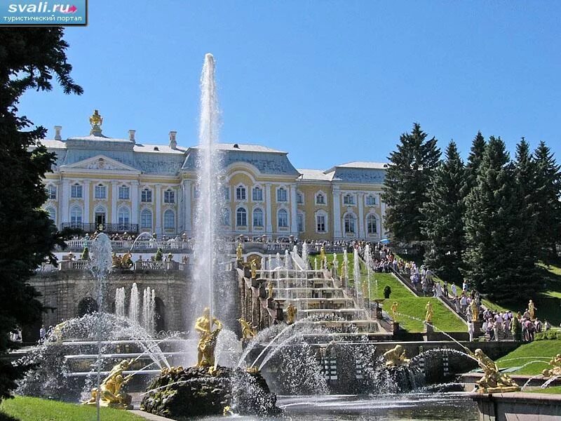 Дворцы пригородов петербурга петергоф. Фонтаны петергофа в санкт-петербурге. большой дворец и большой каскад в петергофе санкт-петербург. фонтан большой каскад в петродворце. царское село фонтаны каскад.